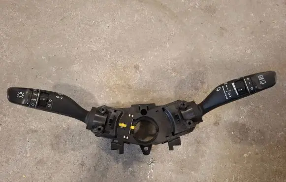 Hyundai i30 Wiper turn signal indicator stalk/switch 93404G4850