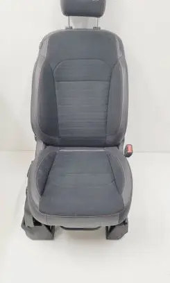 Ford Kuga II Front passenger seat 