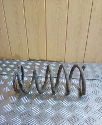 Toyota Avensis Verso Rear coil spring