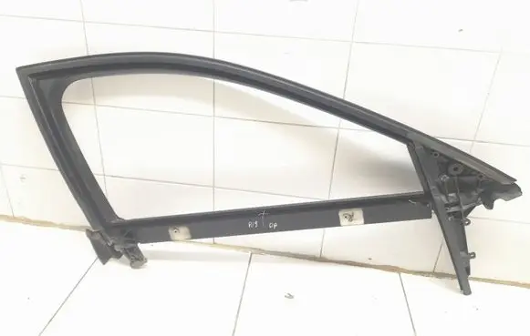 Audi A3 S3 A3 Sportback 8P Front door window/glass frame 200300032