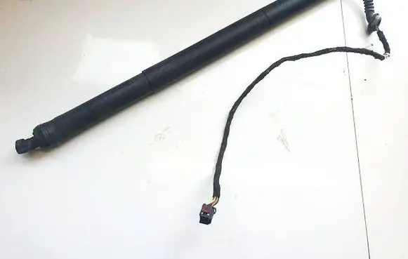 Audi Q3 8U Tailgate/trunk strut/damper 629538