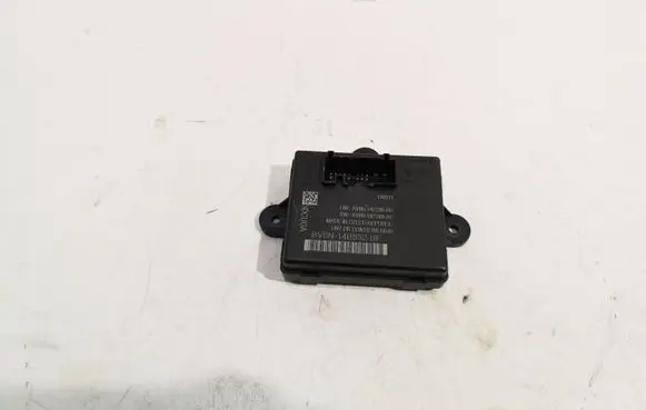 Ford Focus Door control unit/module AV6N14C236BB AV6N14C068AE BV6N14B532BF