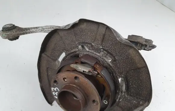 BMW X5 E70 Rear wheel hub spindle/knuckle 6770984 6771967