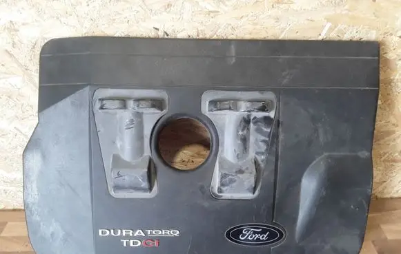 Ford Mondeo Mk III Engine cover (trim) 2S7Q6N041BD