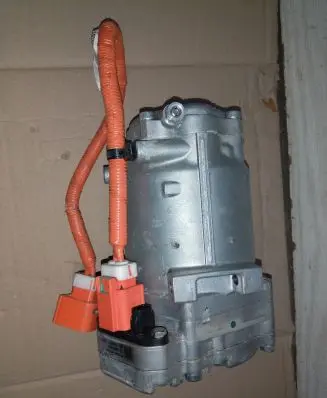 Nissan Leaf I (ZE0) Air conditioning (A/C) compressor (pump) CYNX7060AJ