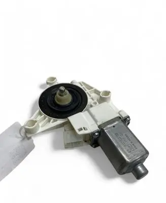 Mercedes-Benz GLS X166 Front door window regulator motor A1669060301 0130822755