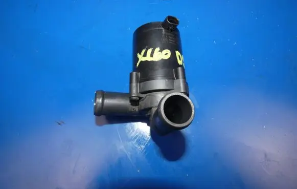 Volvo XC60 Water pump 131710