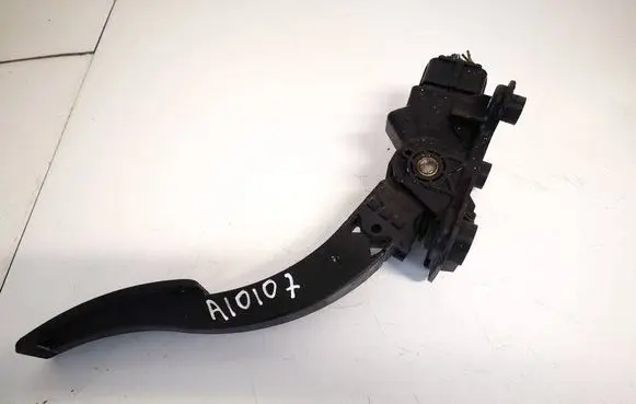 Mitsubishi Lancer X Accelerator throttle pedal mn101544 07233a3a0354