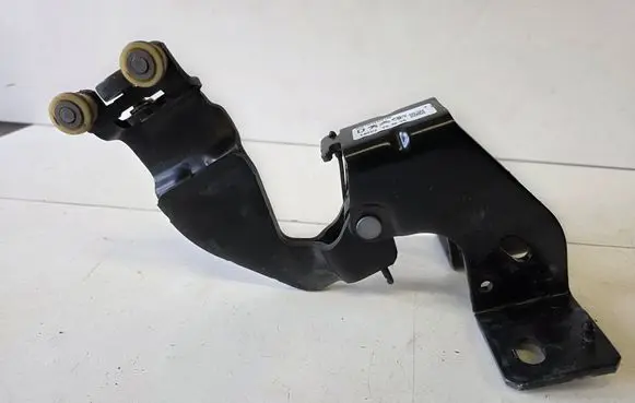Citroen SpaceTourer XL Sliding door middle roller runner 9839368180