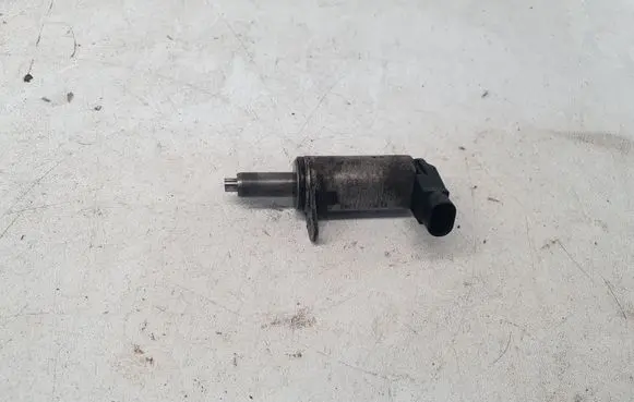 Audi A6 S6 C6 4F Camshaft vanos timing valve 06H103697A