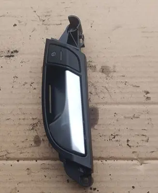 Audi Q7 4L Front door interior handle 4L0837019