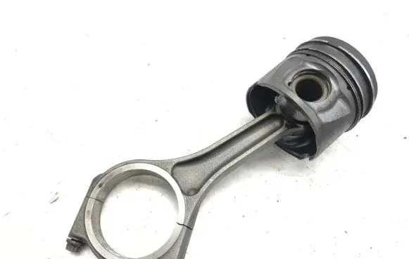 Piston with connecting rod