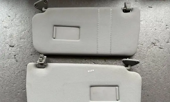 Mitsubishi Pajero Sun visor MR559091 MR620204