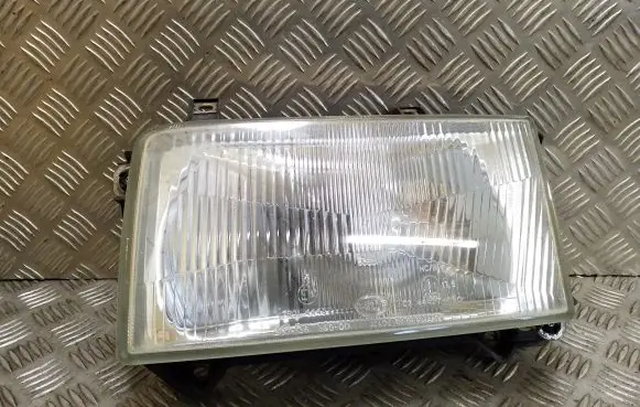 Volkswagen Transporter - Caravelle T4 Headlight/headlamp 0244437