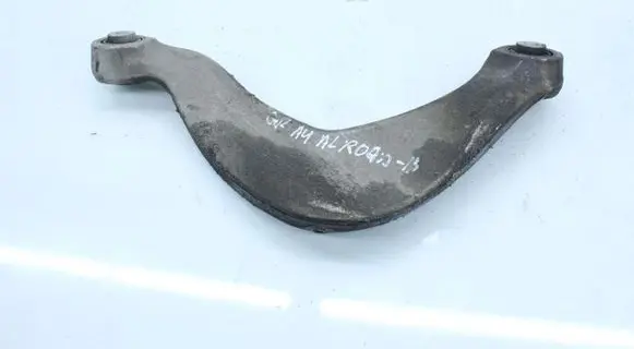 Rear control arm