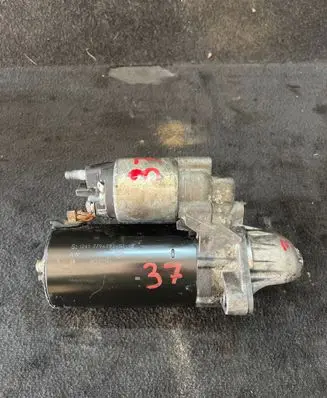 BMW 5 E60 E61 Starter motor 7796892