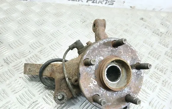 Toyota Avensis Verso Front wheel hub spindle knuckle