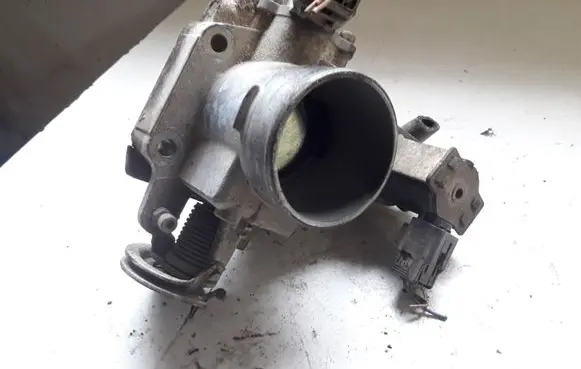 Mazda Premacy Engine shut-off valve 