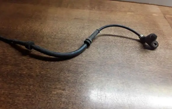 Citroen Xantia ABS brake wheel speed sensor 9627240080