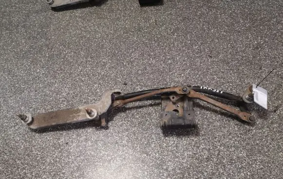 Hyundai Trajet Front wiper linkage 