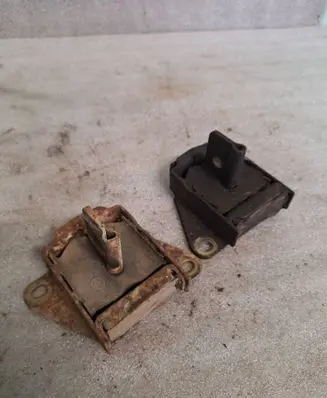 Renault Espace II Gearbox mount 