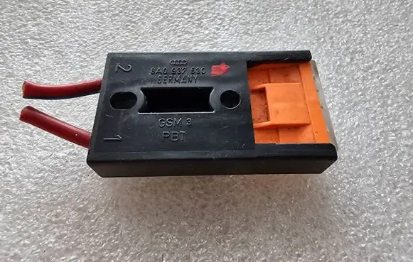 Audi A6 S6 C6 4F Fuse 8A0937530 PA66GF