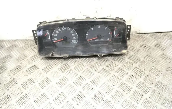 Mitsubishi Pajero Sport I Speedometer (instrument cluster) MR590140 2573305871