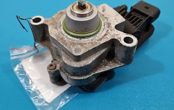 Maserati Quattroporte Front gearbox reducer motor 670033135 IMPRK1534188