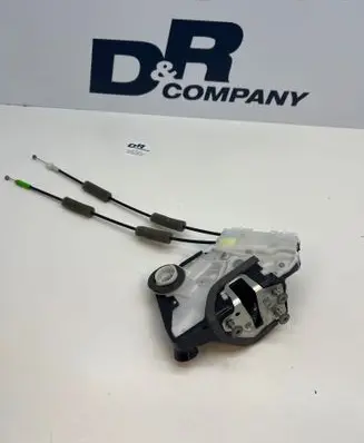 Toyota Yaris XP210 Front door lock V5111120