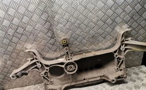 Volkswagen PASSAT B7 Front subframe 3c0199369h