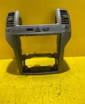 Opel Zafira B Hazard light switch 13100105 0320 03758075