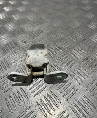 KIA Sorento Rear door lower hinge