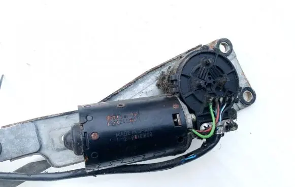 Citroen Xsara Wiper motor 0390241356