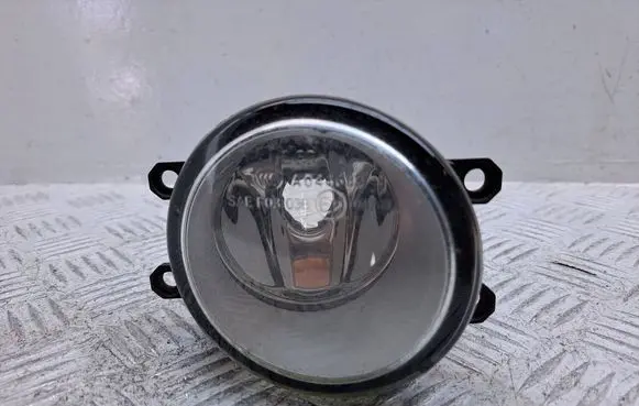 Toyota Auris 150 Front fog light 812100D042 8121135030 812100D041
