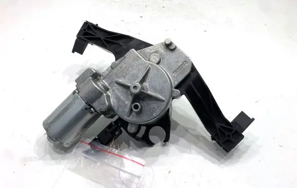 Opel Corsa E Rear window wiper motor 39045012