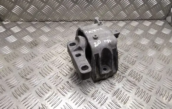 Audi A3 S3 8P Engine mount bracket 1K0199262
