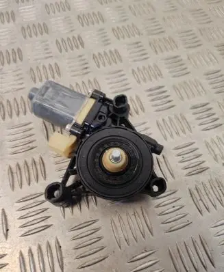 Audi Q7 4M Rear door window regulator motor 8W0959802
