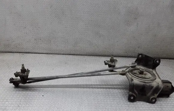 Mitsubishi Space Star Front wiper linkage and motor