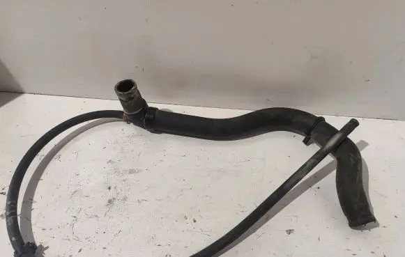 Volvo S40, V40 Engine coolant pipe/hose 30858773