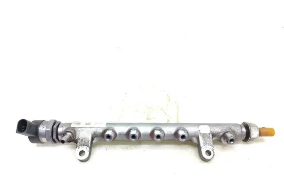 Volkswagen Transporter - Caravelle T5 Fuel main line pipe 03L130089 300000620