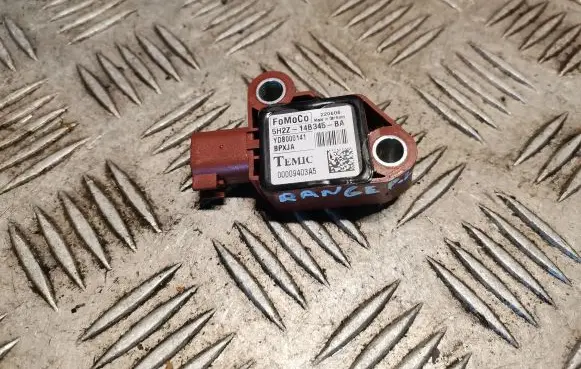 Land Rover Range Rover Sport L320 Airbag deployment crash/impact sensor YDB000141