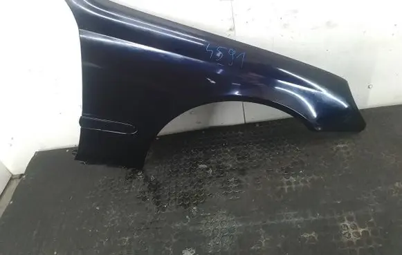 Mercedes-Benz C W203 Fender 