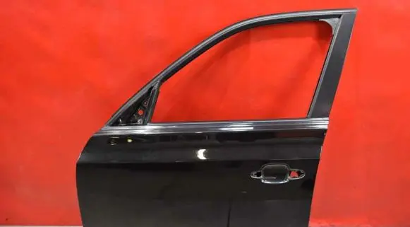 BMW X3 E83 Front door