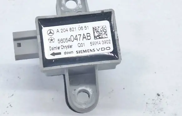 Mercedes-Benz C W204 Airbag deployment crash/impact sensor A2048210651