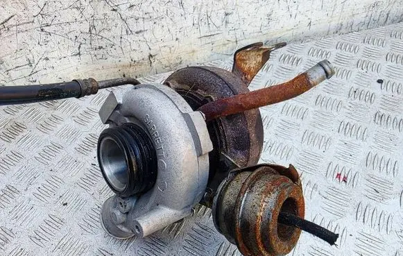 BMW 5 E39 Turbo 2247691 GT2556V