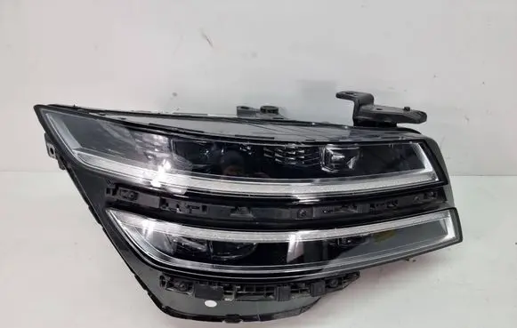 Genesis G80 Headlight/headlamp 92102T1100