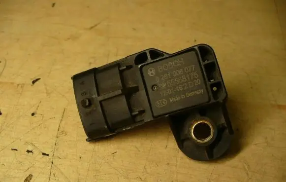 Opel Zafira B Turbo solenoid valve 55568175 X516