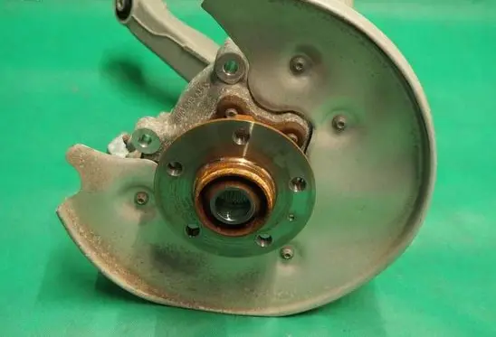 Audi A7 S7 4G Rear wheel hub 8R0505431F