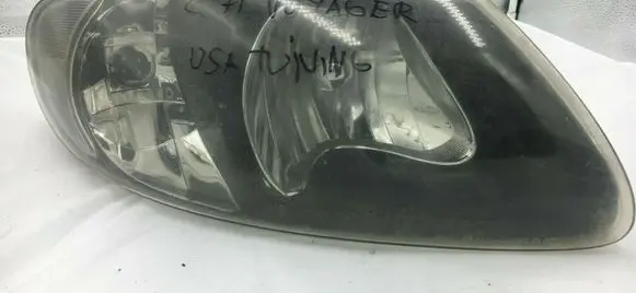 Chrysler Town & Country IV Headlight/headlamp CS090