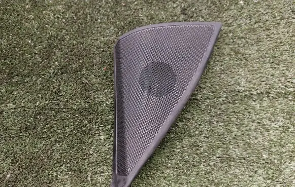 Mercedes-Benz C W204 Front door speaker cover trim A2047200248